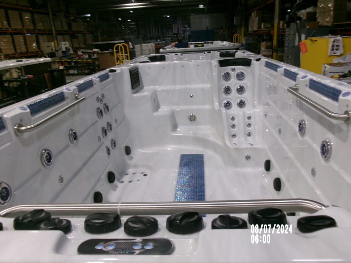 21' Catalina Dual Temp - Image 3